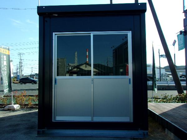 静岡県新富士総合展示場の中古ユニットハウス・プレハブ・コンテナハウスCT-32JG(2.16坪)の本体の外観