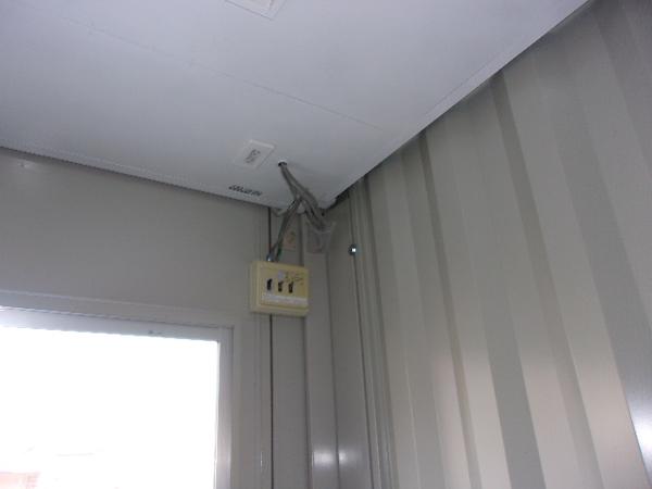 静岡県新富士総合展示場の中古ユニットハウス・プレハブ・コンテナハウスCT-32JG(2.16坪)の各設備のスイッチ