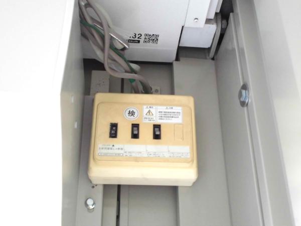 新潟県新潟出張所/総合展示場の中古ユニットハウス・プレハブ・コンテナハウスCT-32JG(2.16坪)の各設備の分電盤