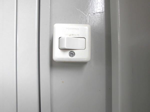 新潟県新潟出張所/総合展示場の中古ユニットハウス・プレハブ・コンテナハウスCT-41J(2.85坪)の各設備のスイッチ