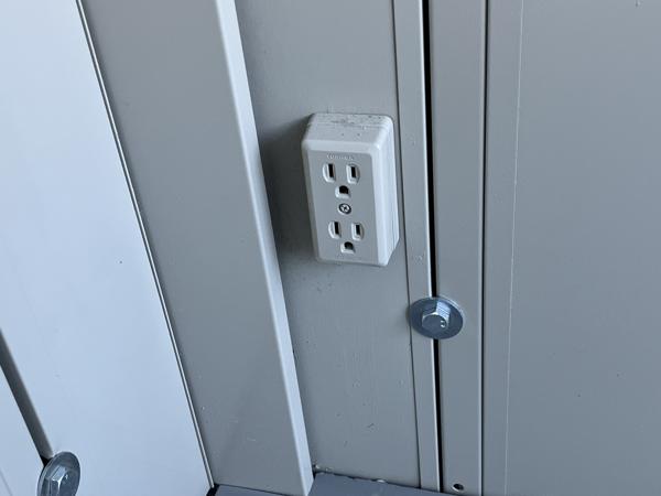 福井県福井店/展示場の中古ユニットハウス・プレハブ・コンテナハウスCT-32J(2.17坪)の各設備のコンセント