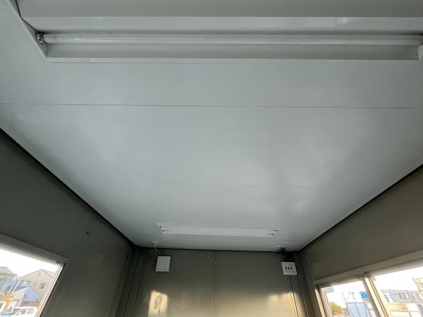 福井県福井店/展示場の中古ユニットハウス・プレハブ・コンテナハウスCT-32J(2.17坪)の各設備の照明器具