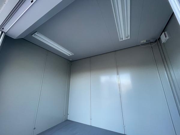 香川県丸亀店/展示場の中古ユニットハウス・プレハブ・コンテナハウスCT-32J(2.16坪)の本体の内観