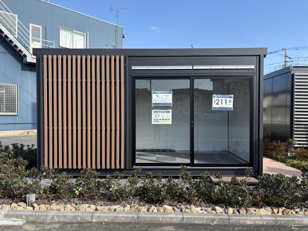 埼玉県川越店/展示場の新棟ユニットハウス・プレハブ・コンテナハウス47MSL EXTRA SPACE(3.02坪)の本体の外観
