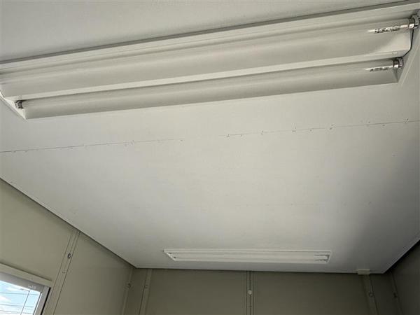 徳島県徳島店/展示場の中古ユニットハウス・プレハブ・コンテナハウスCT-32J(2.16坪)の各設備の照明器具