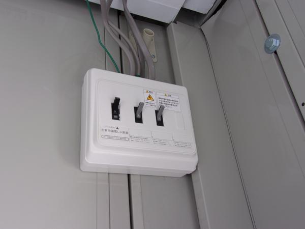 福島県白河店/展示場の中古ユニットハウス・プレハブ・コンテナハウスCT-32J(2.16坪)の各設備の分電盤