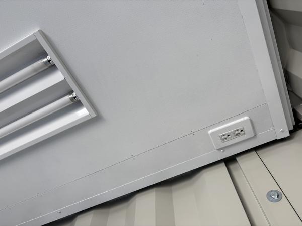 埼玉県川越店/展示場の中古ユニットハウス・プレハブ・コンテナハウスCT-32JG(2.16坪)の各設備のコンセント