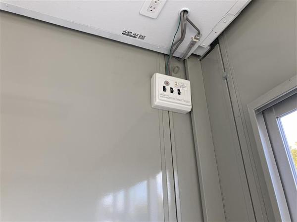 群馬県高崎出張所/総合展示場の中古ユニットハウス・プレハブ・コンテナハウスCT-32J(2.16坪)の各設備の分電盤