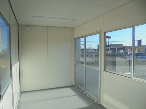 宮城県大崎店/展示場の新棟ユニットハウス・プレハブ・コンテナハウス47MSL(3.02坪)の本体の内観