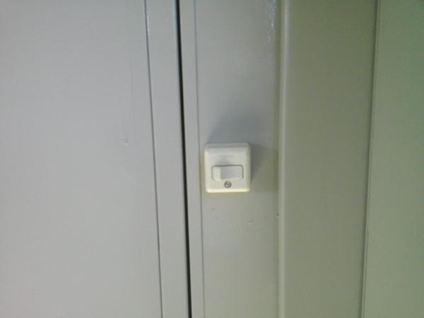 埼玉県熊谷店/展示場の中古ユニットハウス・プレハブ・コンテナハウスCT-32J(2.16坪)の各設備のスイッチ