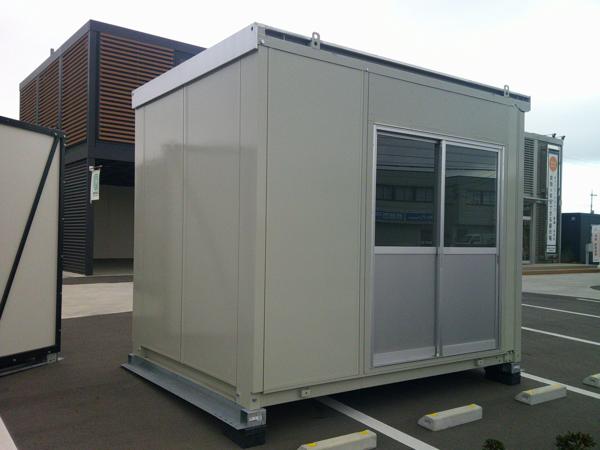 埼玉県熊谷店/展示場の中古ユニットハウス・プレハブ・コンテナハウスCT-32J(2.16坪)の本体の外観