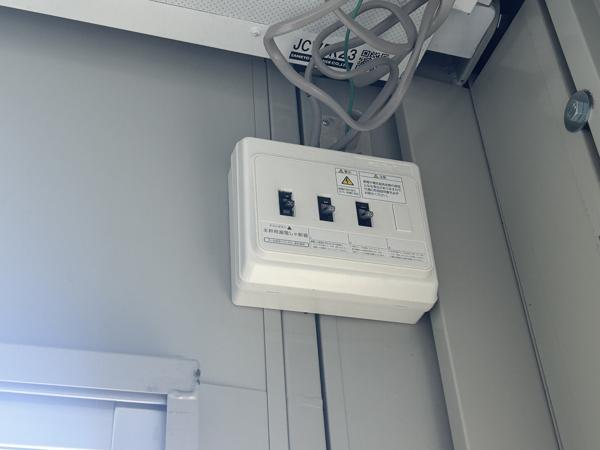 鹿児島県薩摩川内店/展示場の中古ユニットハウス・プレハブ・コンテナハウスCT-32JG(2.16坪)の各設備の分電盤