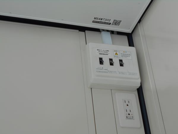 埼玉県蓮田店/展示場の新棟ユニットハウス・プレハブ・コンテナハウス47MSL(3.02坪)の各設備の分電盤