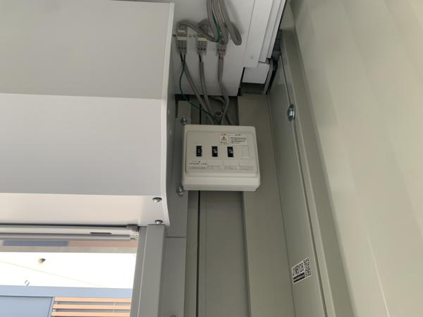 滋賀県栗東店/展示場の中古ユニットハウス・プレハブ・コンテナハウスCT-41JG(2.83坪)の各設備の分電盤