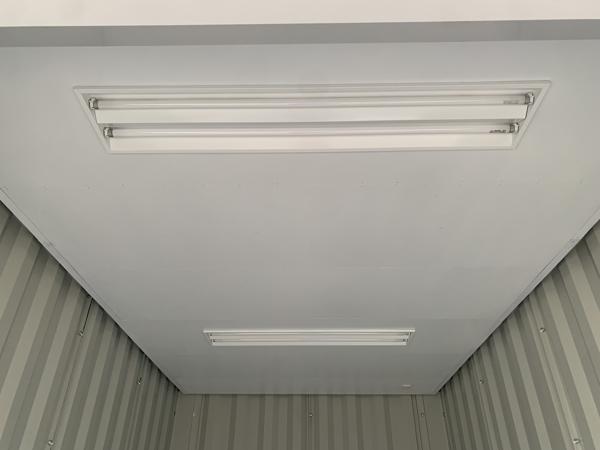滋賀県栗東店/展示場の中古ユニットハウス・プレハブ・コンテナハウスCT-41JG(2.83坪)の各設備の照明器具