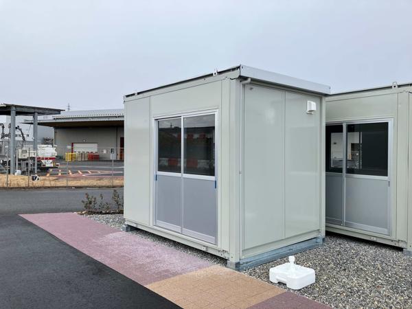 滋賀県栗東店/展示場の中古ユニットハウス・プレハブ・コンテナハウスCT-32J(2.16坪)の本体の外観