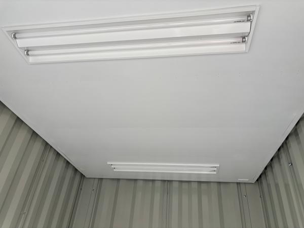 栃木県栃木店/展示場の中古ユニットハウス・プレハブ・コンテナハウスCT-32JG(2.16坪)の各設備の照明器具