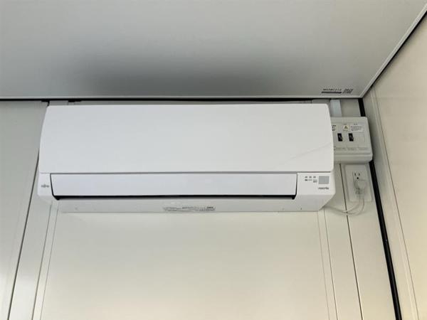 栃木県佐野店/展示場の新棟ユニットハウス・プレハブ・コンテナハウス38MSL(2.43坪)の各設備のエアコン