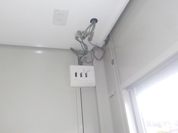 兵庫県姫路別所店/展示場の中古ユニットハウス・プレハブ・コンテナハウスCT-41J(2.93坪)の各設備の分電盤