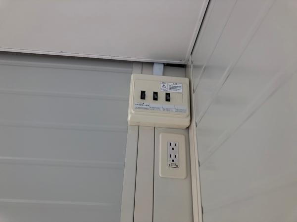 茨城県常陸大宮店/展示場の新棟ユニットハウス・プレハブ・コンテナハウス3MSD(2.40坪)の各設備の分電盤