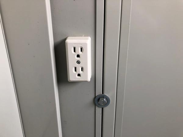 茨城県常陸大宮店/展示場の中古ユニットハウス・プレハブ・コンテナハウスCT-32J(2.16坪)の各設備のコンセント