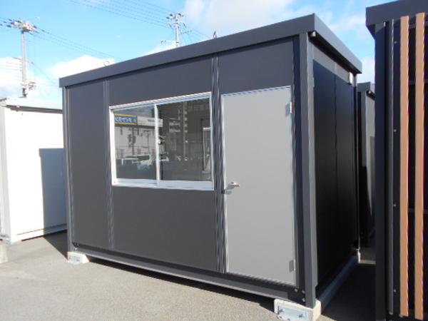 兵庫県姫路西店/展示場の新棟ユニットハウス・プレハブ・コンテナハウス38MSL(2.43坪)の本体の外観