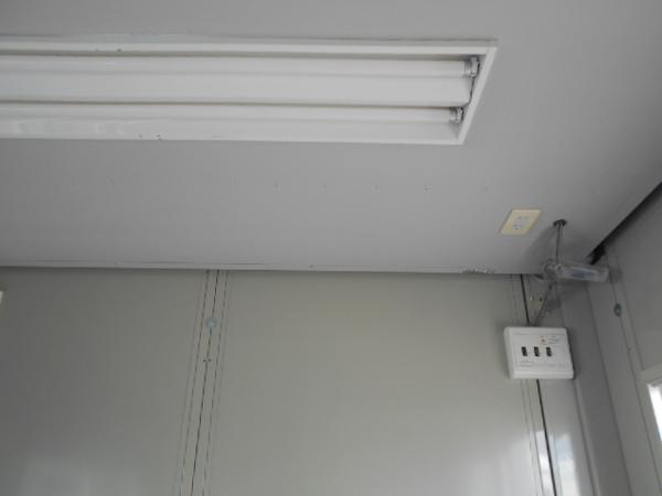 兵庫県姫路西店/展示場の中古ユニットハウス・プレハブ・コンテナハウスCT-32J(2.16坪)の各設備の分電盤