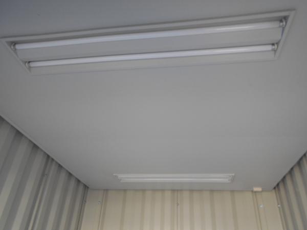 兵庫県姫路西店/展示場の中古ユニットハウス・プレハブ・コンテナハウスCT-32JG(2.16坪)の各設備の照明器具