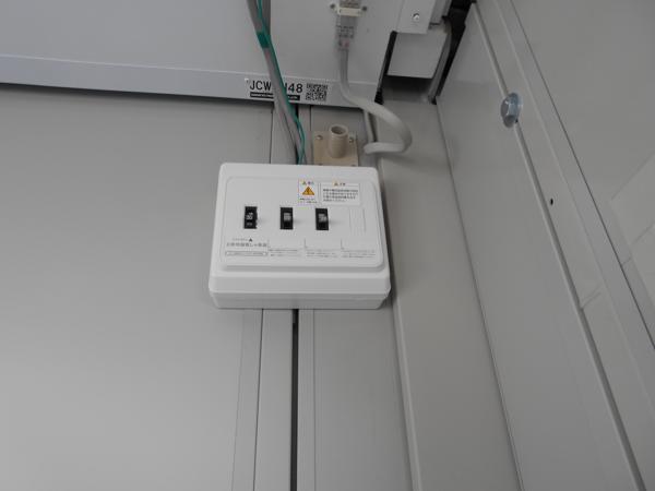 福島県福島店/展示場の中古ユニットハウス・プレハブ・コンテナハウスCT-32J(2.16坪)の各設備の分電盤