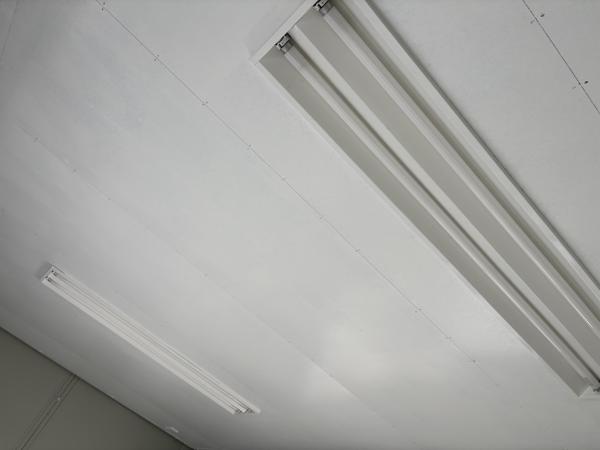 福岡県福岡東店/展示場の中古ユニットハウス・プレハブ・コンテナハウスCT-41J(2.83坪)の各設備の照明器具