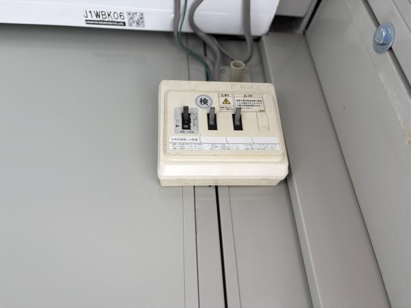 福岡県福岡東店/展示場の中古ユニットハウス・プレハブ・コンテナハウスCT-41J(0.85坪)の各設備の分電盤