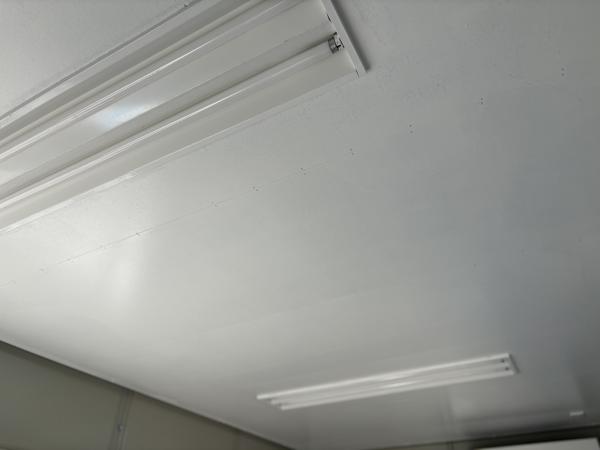 福岡県福岡東店/展示場の中古ユニットハウス・プレハブ・コンテナハウスCT-41J(0.85坪)の各設備の照明器具