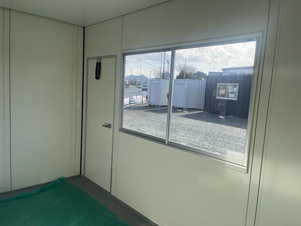 福岡県福岡東店/展示場の新棟ユニットハウス・プレハブ・コンテナハウス38MSL(2.43坪)の本体の内観