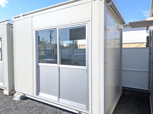 愛媛県松山出張所/総合展示場の中古ユニットハウス・プレハブ・コンテナハウスCT-32J(2.16坪)の本体の外観