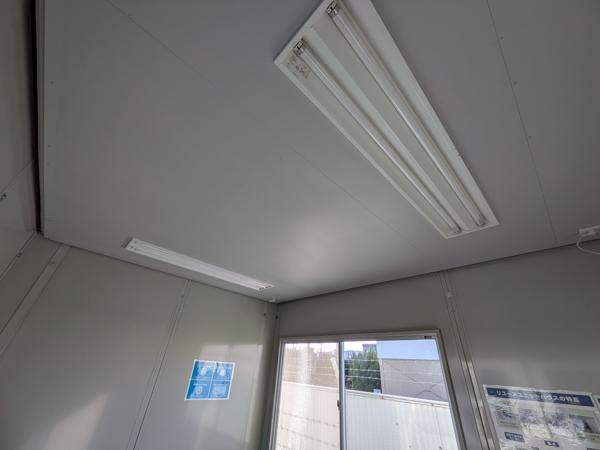 愛媛県松山出張所/総合展示場の中古ユニットハウス・プレハブ・コンテナハウスCT-32J(2.16坪)の各設備の照明器具