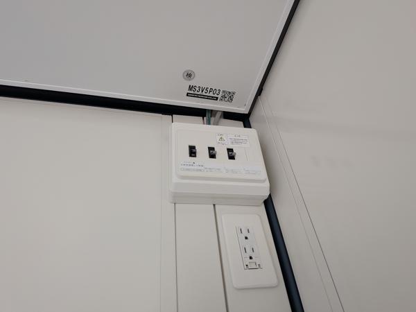 愛媛県松山出張所/総合展示場の新棟ユニットハウス・プレハブ・コンテナハウス38MSL(2.43坪)の各設備の分電盤