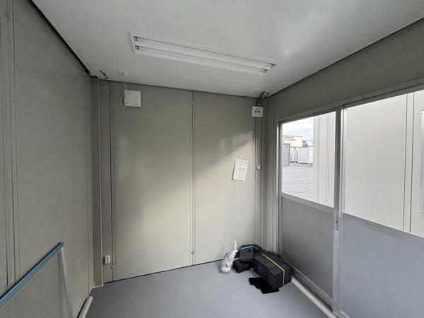 茨城県小美玉店/展示場の中古ユニットハウス・プレハブ・コンテナハウスCT-32J(2.16坪)の本体の内観