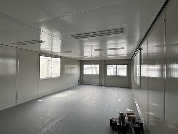 茨城県小美玉店/展示場の中古ユニットハウス・プレハブ・コンテナハウスCT-90J(12.75坪)の本体の内観