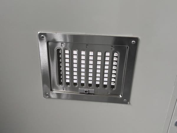 茨城県小美玉店/展示場の中古ユニットハウス・プレハブ・コンテナハウスCT-90J(12.75坪)の各設備の給気口