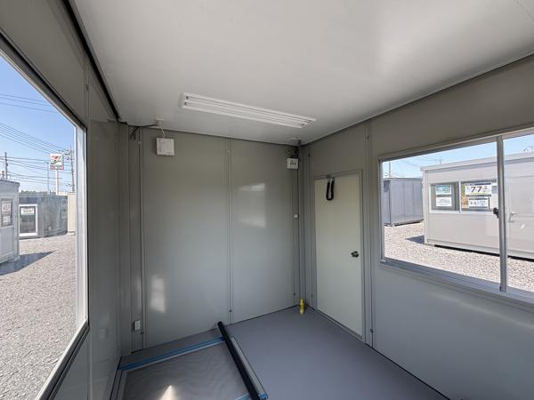茨城県小美玉店/展示場の中古ユニットハウス・プレハブ・コンテナハウスCT-32J(2.16坪)の本体の内観