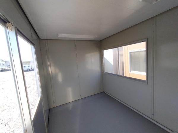 茨城県小美玉店/展示場の中古ユニットハウス・プレハブ・コンテナハウスCT-32J(2.16坪)の本体の内観