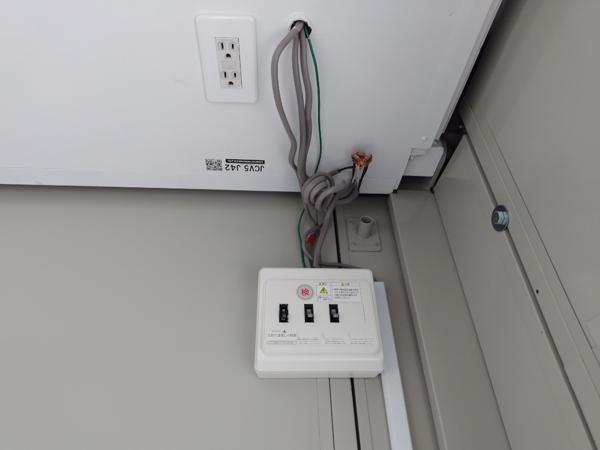 茨城県小美玉店/展示場の中古ユニットハウス・プレハブ・コンテナハウスCT-32J(2.16坪)の各設備の分電盤