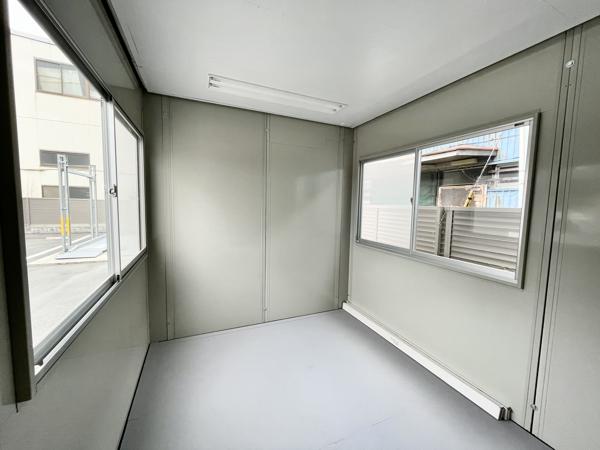 埼玉県草加店/展示場の中古ユニットハウス・プレハブ・コンテナハウスCT-32J(2.16坪)の本体の内観