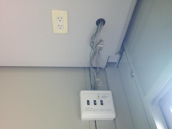 京都府木津川店/展示場の中古ユニットハウス・プレハブ・コンテナハウスCT-32J(2.16坪)の各設備の分電盤