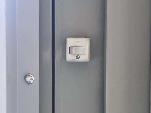 長崎県長崎店/展示場の中古ユニットハウス・プレハブ・コンテナハウスCT-41JG(2.83坪)の各設備のスイッチ