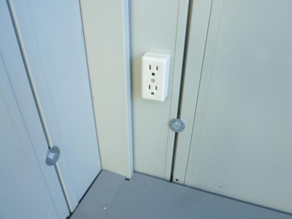 青森県八戸店/展示場の中古ユニットハウス・プレハブ・コンテナハウスCT-32J(2.16坪)の各設備のコンセント
