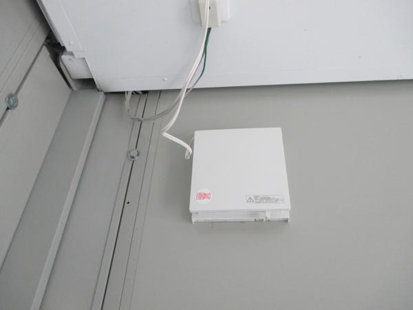 岩手県奥州北店/展示場の中古ユニットハウス・プレハブ・コンテナハウスCT-32J(2.16坪)の各設備の換気扇