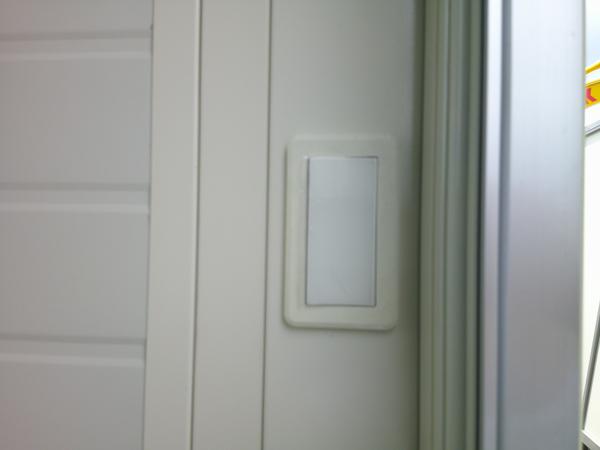 京都府木津川店/展示場の新棟ユニットハウス・プレハブ・コンテナハウス3MSD(2.40坪)の各設備のスイッチ