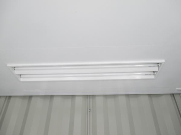 岩手県一関店/展示場の中古ユニットハウス・プレハブ・コンテナハウスCT-32JG(2.16坪)の各設備の照明器具