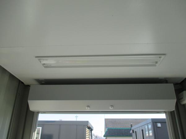 岩手県一関店/展示場の中古ユニットハウス・プレハブ・コンテナハウスCT-32JG(2.16坪)の各設備の照明器具